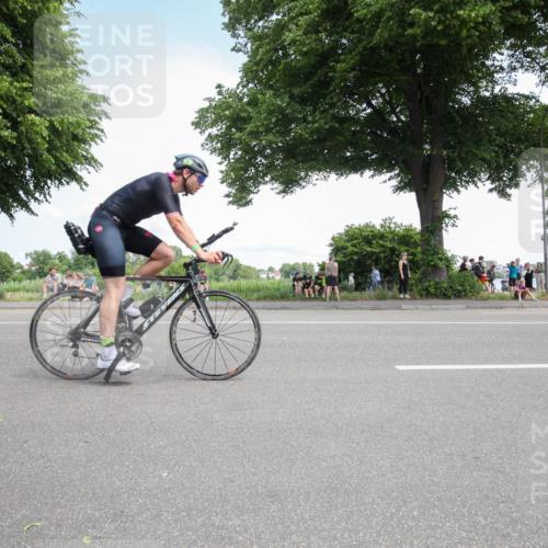 15.06.2025 - 7 Türme Triathlon Yannick Fuchs http://msf.ph/oto/7989811 15.06.2025 13:07:33 Radfahren 285, 295, 324 meine-sportfotos.de