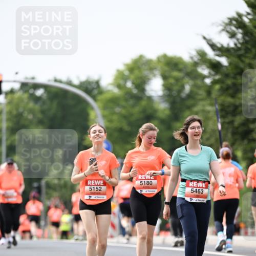 15.06.2025 - REWE Women's Run Dr. Thomas Lammeyer http://msf.ph/oto/7989856 15.06.2025 10:49:33 Laufen 5152, 5180, 5463 meine-sportfotos.de