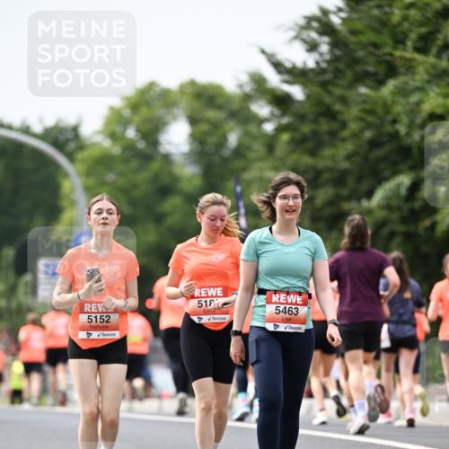 15.06.2025 - REWE Women's Run Dr. Thomas Lammeyer http://msf.ph/oto/7989871 15.06.2025 10:49:34 Laufen 5152, 518, 5463 meine-sportfotos.de