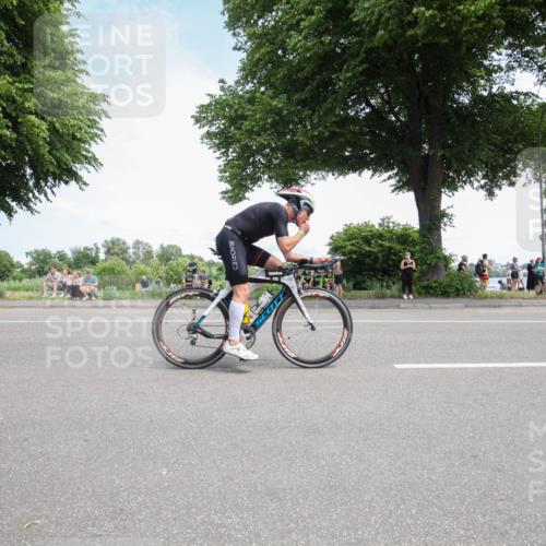 15.06.2025 - 7 Türme Triathlon Yannick Fuchs http://msf.ph/oto/7989894 15.06.2025 13:08:54 Radfahren 617, 1096 meine-sportfotos.de