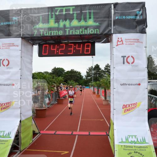 15.06.2025 - 7 Türme Triathlon Michael Strokosch http://msf.ph/oto/7989917 15.06.2025 14:23:48 Ziel 622, 632, 711, 823, 1179 meine-sportfotos.de