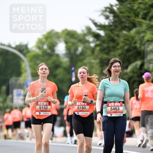 15.06.2025 - REWE Women's Run Dr. Thomas Lammeyer http://msf.ph/oto/7989921 15.06.2025 10:49:35 Laufen 5152, 5180, 5463 meine-sportfotos.de