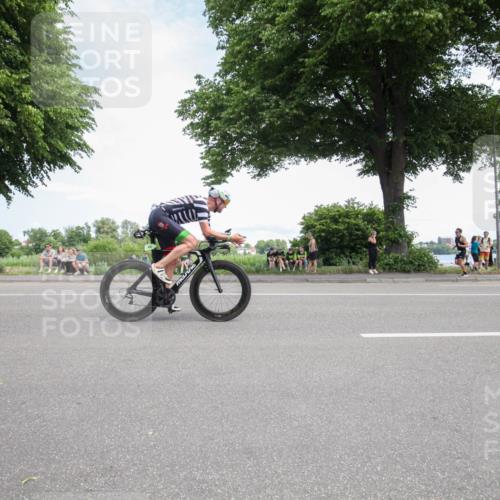 15.06.2025 - 7 Türme Triathlon Yannick Fuchs http://msf.ph/oto/7989949 15.06.2025 13:09:48 Radfahren 222, 382, 555, 601, 603, 658, 670 meine-sportfotos.de