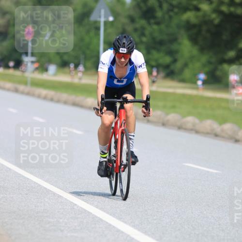 21.06.2025 - 27. Vierlanden-Triathlon H.Heesch http://msf.ph/oto/7989988 15.06.2025 11:49:03 Radfahren 773, 799, 836, 846, 968 meine-sportfotos.de