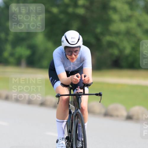15.06.2025 - 27. Vierlanden-Triathlon H.Heesch http://msf.ph/oto/7990014 15.06.2025 09:44:21 Radfahren 4, 80, 113, 200 meine-sportfotos.de
