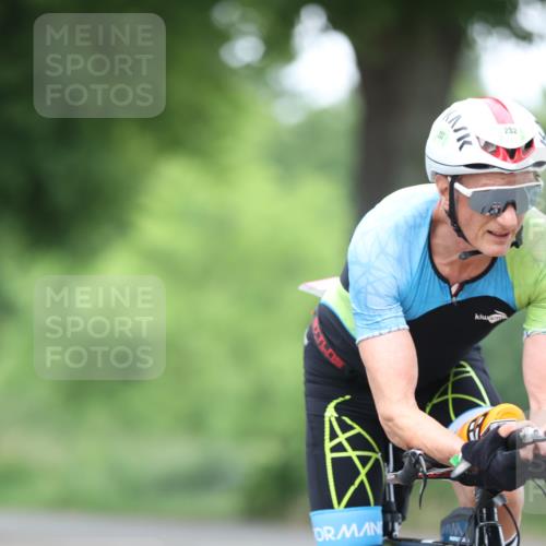 15.06.2025 - 7 Türme Triathlon Yannick Fuchs http://msf.ph/oto/7990058 15.06.2025 11:51:51 Radfahren 252, 271, 316, 325 meine-sportfotos.de