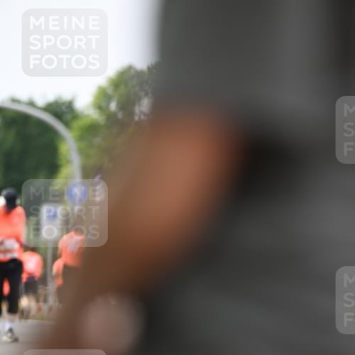 15.06.2025 - REWE Women's Run Dr. Thomas Lammeyer http://msf.ph/oto/7990066 15.06.2025 10:49:37 Laufen  meine-sportfotos.de