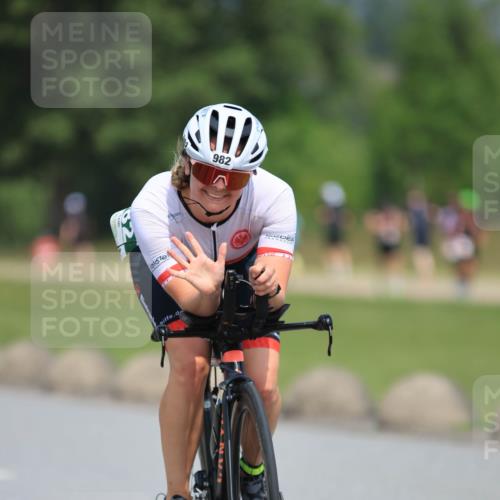 21.06.2025 - 27. Vierlanden-Triathlon H.Heesch http://msf.ph/oto/7990110 15.06.2025 11:49:40 Radfahren 810, 828, 845 meine-sportfotos.de
