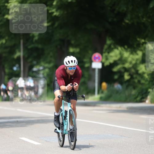 15.06.2025 - 7 Türme Triathlon Yannick Fuchs http://msf.ph/oto/7990133 15.06.2025 13:03:36 Radfahren 334, 469, 587, 1103 meine-sportfotos.de
