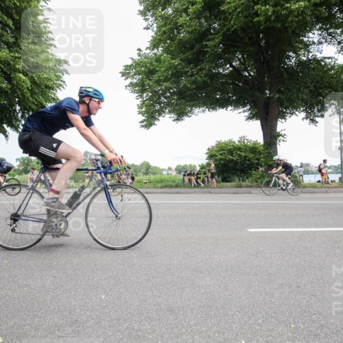 15.06.2025 - 7 Türme Triathlon Yannick Fuchs http://msf.ph/oto/7990153 15.06.2025 13:11:43 Radfahren 254, 352, 382, 415, 465, 668, 1189 meine-sportfotos.de