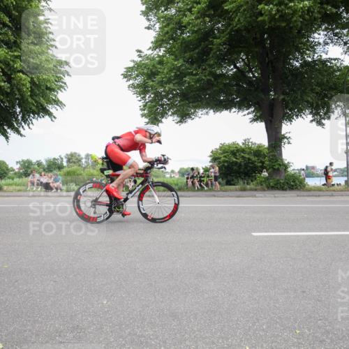 15.06.2025 - 7 Türme Triathlon Yannick Fuchs http://msf.ph/oto/7990176 15.06.2025 13:11:48 Radfahren 230, 254, 465, 813 meine-sportfotos.de