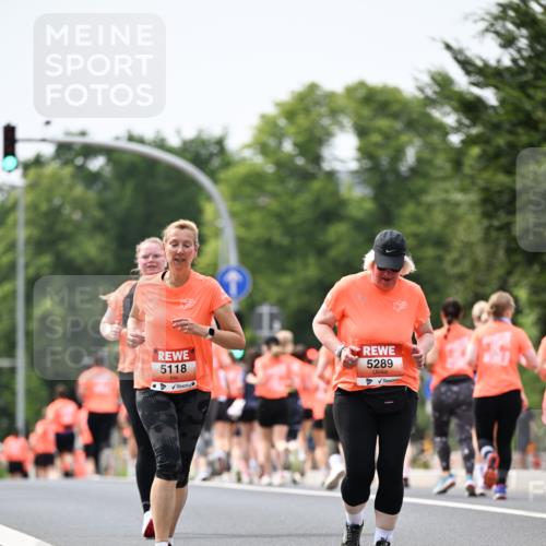 15.06.2025 - REWE Women's Run Dr. Thomas Lammeyer http://msf.ph/oto/7990177 15.06.2025 10:49:42 Laufen 5118, 5289 meine-sportfotos.de