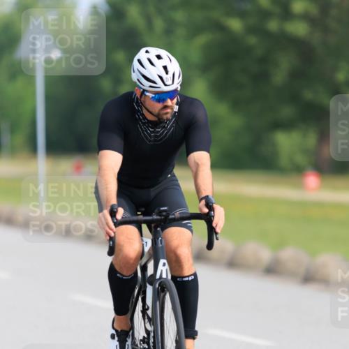 15.06.2025 - 27. Vierlanden-Triathlon H.Heesch http://msf.ph/oto/7990191 15.06.2025 09:46:16 Radfahren 14, 51, 69, 181, 226 meine-sportfotos.de