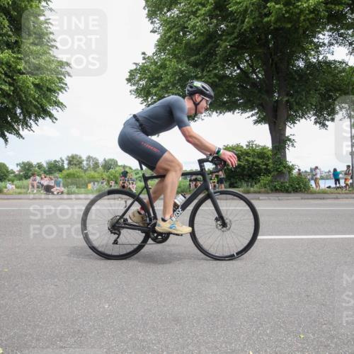 15.06.2025 - 7 Türme Triathlon Yannick Fuchs http://msf.ph/oto/7990209 15.06.2025 13:12:35 Radfahren 529, 571, 581, 751, 782, 1056, 1129, 1137, 1138, 1145 meine-sportfotos.de
