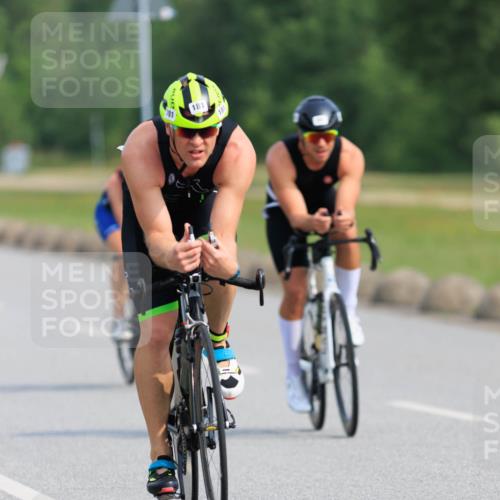 15.06.2025 - 27. Vierlanden-Triathlon H.Heesch http://msf.ph/oto/7990213 15.06.2025 09:46:19 Radfahren 14, 51, 69, 181, 226 meine-sportfotos.de