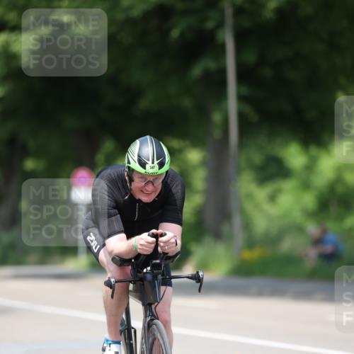 15.06.2025 - 7 Türme Triathlon Yannick Fuchs http://msf.ph/oto/7990246 15.06.2025 13:03:40 Radfahren 218, 516, 587, 619, 1103 meine-sportfotos.de