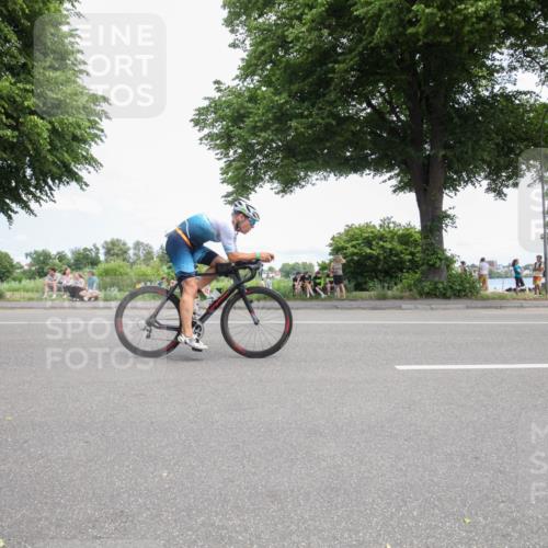 15.06.2025 - 7 Türme Triathlon Yannick Fuchs http://msf.ph/oto/7990252 15.06.2025 13:12:53 Radfahren 212, 520, 630, 948 meine-sportfotos.de