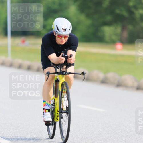 15.06.2025 - 27. Vierlanden-Triathlon H.Heesch http://msf.ph/oto/7990253 15.06.2025 09:46:44 Radfahren 36, 149, 222 meine-sportfotos.de