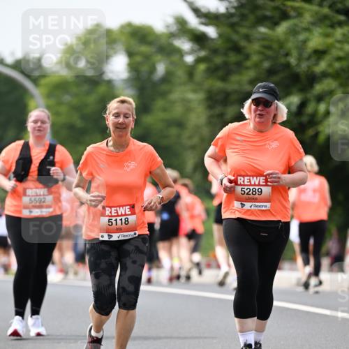 15.06.2025 - REWE Women's Run Dr. Thomas Lammeyer http://msf.ph/oto/7990300 15.06.2025 10:49:44 Laufen 5592, 5118, 5289 meine-sportfotos.de