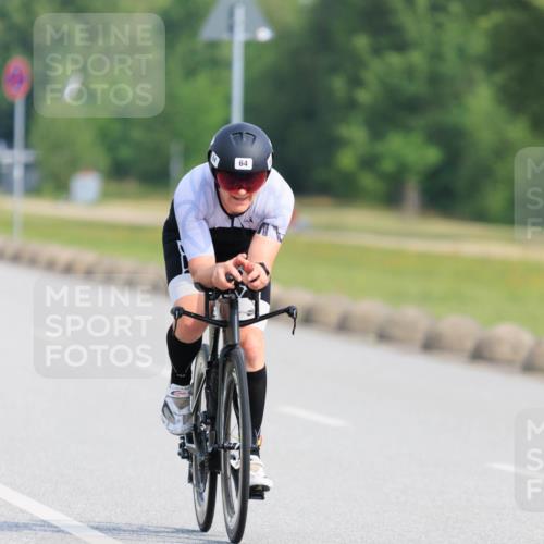 15.06.2025 - 27. Vierlanden-Triathlon H.Heesch http://msf.ph/oto/7990418 15.06.2025 09:48:14 Radfahren 6, 60, 64, 206, 246 meine-sportfotos.de