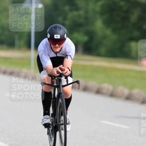 15.06.2025 - 27. Vierlanden-Triathlon H.Heesch http://msf.ph/oto/7990428 15.06.2025 09:48:14 Radfahren 6, 60, 64, 206, 246 meine-sportfotos.de
