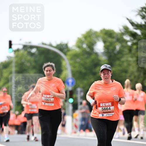 15.06.2025 - REWE Women's Run Dr. Thomas Lammeyer http://msf.ph/oto/7990451 15.06.2025 10:49:56 Laufen 5561, 5664 meine-sportfotos.de