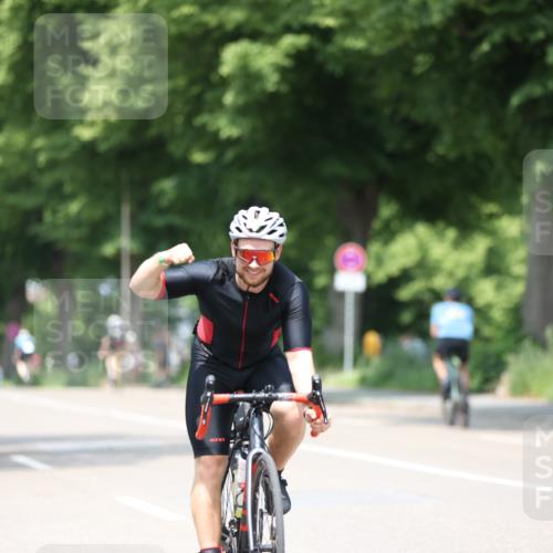 15.06.2025 - 7 Türme Triathlon Yannick Fuchs http://msf.ph/oto/7990472 15.06.2025 13:03:51 Radfahren 250, 409, 432, 457, 1186 meine-sportfotos.de