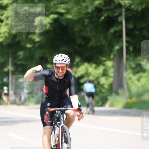 15.06.2025 - 7 Türme Triathlon Yannick Fuchs http://msf.ph/oto/7990484 15.06.2025 13:03:51 Radfahren 250, 409, 432, 457, 1186 meine-sportfotos.de