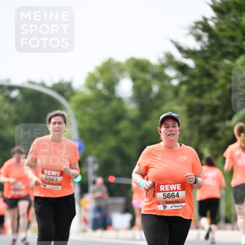 15.06.2025 - REWE Women's Run Dr. Thomas Lammeyer http://msf.ph/oto/7990510 15.06.2025 10:49:56 Laufen 5561, 5664 meine-sportfotos.de