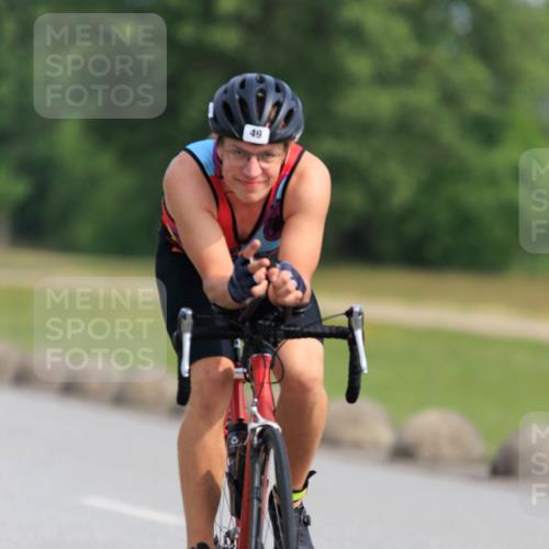 15.06.2025 - 27. Vierlanden-Triathlon H.Heesch http://msf.ph/oto/7990560 15.06.2025 09:48:42 Radfahren 49, 73, 94, 159, 247 meine-sportfotos.de