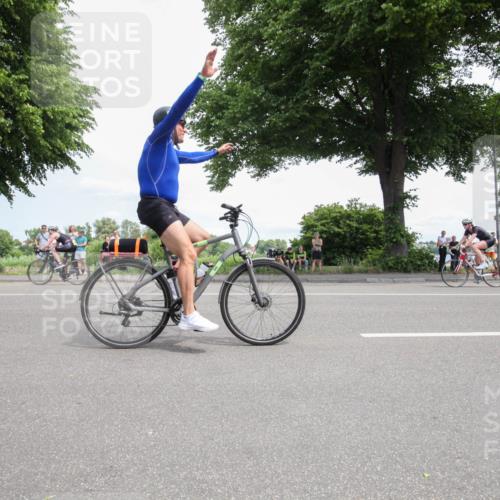 15.06.2025 - 7 Türme Triathlon Yannick Fuchs http://msf.ph/oto/7990568 15.06.2025 13:15:52 Radfahren 326, 418, 487, 565, 666, 752, 788, 903 meine-sportfotos.de