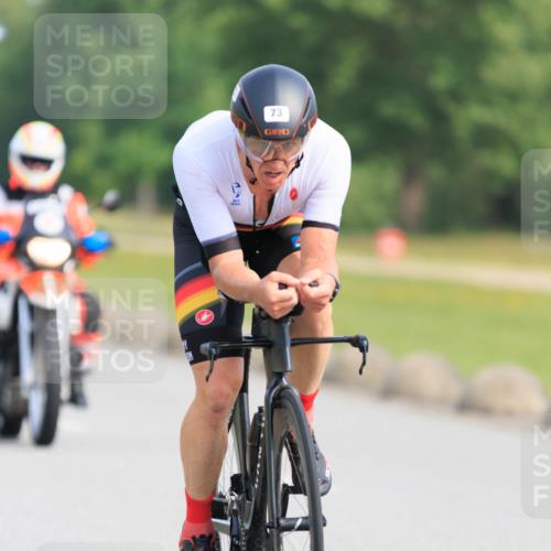 15.06.2025 - 27. Vierlanden-Triathlon H.Heesch http://msf.ph/oto/7990572 15.06.2025 09:48:45 Radfahren 49, 73, 94, 247 meine-sportfotos.de