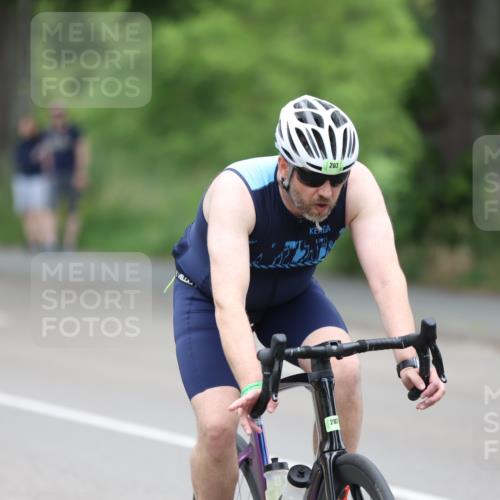 15.06.2025 - 7 Türme Triathlon Yannick Fuchs http://msf.ph/oto/7990576 15.06.2025 11:54:40 Radfahren  meine-sportfotos.de