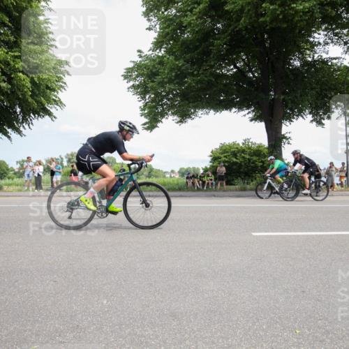 15.06.2025 - 7 Türme Triathlon Yannick Fuchs http://msf.ph/oto/7990601 15.06.2025 13:16:06 Radfahren 205, 213, 258, 368, 420, 645, 781, 839, 905, 966, 1179 meine-sportfotos.de