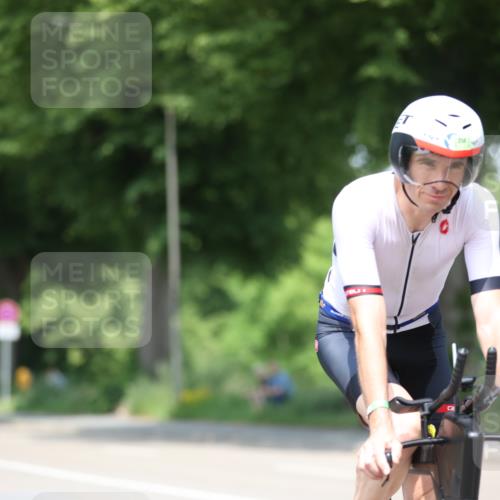 15.06.2025 - 7 Türme Triathlon Yannick Fuchs http://msf.ph/oto/7990608 15.06.2025 13:03:54 Radfahren 250, 303, 364, 409, 432, 457, 1127, 1186 meine-sportfotos.de
