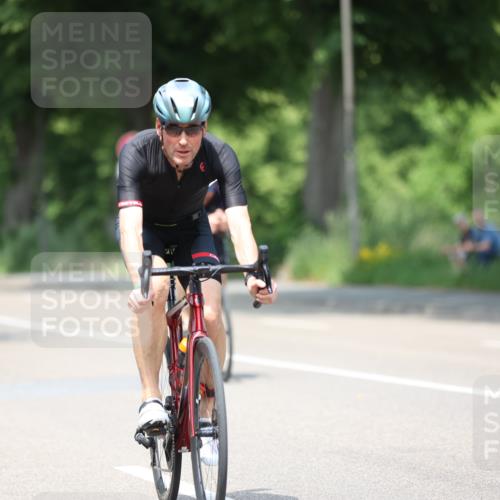 15.06.2025 - 7 Türme Triathlon Yannick Fuchs http://msf.ph/oto/7990621 15.06.2025 13:03:54 Radfahren 250, 303, 364, 409, 432, 457, 1127, 1186 meine-sportfotos.de