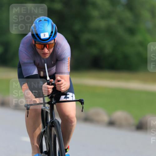 15.06.2025 - 27. Vierlanden-Triathlon H.Heesch http://msf.ph/oto/7990641 15.06.2025 09:49:48 Radfahren 2, 216 meine-sportfotos.de