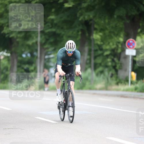 15.06.2025 - 7 Türme Triathlon Yannick Fuchs http://msf.ph/oto/7990642 15.06.2025 11:54:51 Radfahren 305 meine-sportfotos.de