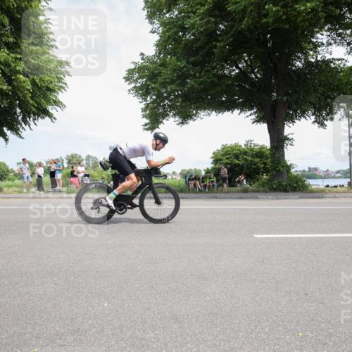 15.06.2025 - 7 Türme Triathlon Yannick Fuchs http://msf.ph/oto/7990671 15.06.2025 13:17:12 Radfahren 397, 445, 541, 566, 756, 823, 893, 1039, 1062 meine-sportfotos.de