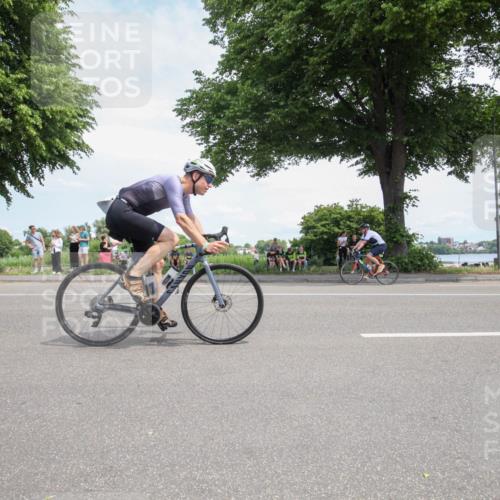15.06.2025 - 7 Türme Triathlon Yannick Fuchs http://msf.ph/oto/7990704 15.06.2025 13:17:34 Radfahren 489, 543, 574, 590, 666, 764, 800, 850, 894, 909 meine-sportfotos.de