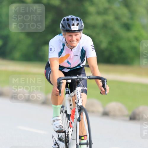 15.06.2025 - 27. Vierlanden-Triathlon H.Heesch http://msf.ph/oto/7990720 15.06.2025 09:50:09 Radfahren 209 meine-sportfotos.de