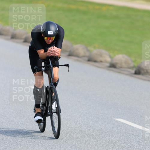 15.06.2025 - 27. Vierlanden-Triathlon H.Heesch http://msf.ph/oto/7990724 15.06.2025 09:51:49 Radfahren 69, 85, 120, 176, 205 meine-sportfotos.de
