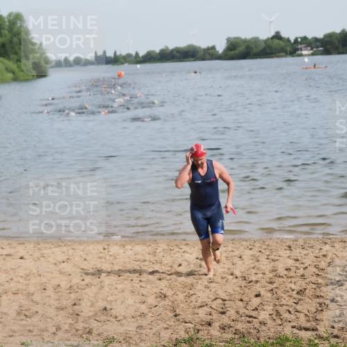 21.06.2025 - 27. Vierlanden-Triathlon MichiJ http://msf.ph/oto/7990729 15.06.2026 09:53:22 Schwimmen 304 meine-sportfotos.de