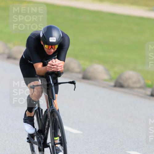 15.06.2025 - 27. Vierlanden-Triathlon H.Heesch http://msf.ph/oto/7990734 15.06.2025 09:51:50 Radfahren 69, 85, 120, 176, 205 meine-sportfotos.de