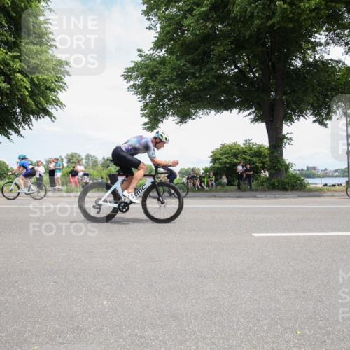 15.06.2025 - 7 Türme Triathlon Yannick Fuchs http://msf.ph/oto/7990751 15.06.2025 13:17:40 Radfahren 574, 584, 590, 666, 764, 800, 850 meine-sportfotos.de