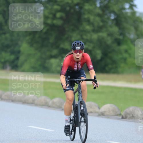 21.06.2025 - 27. Vierlanden-Triathlon H.Heesch http://msf.ph/oto/7990761 15.06.2025 11:53:09 Radfahren 687, 787, 921, 934 meine-sportfotos.de