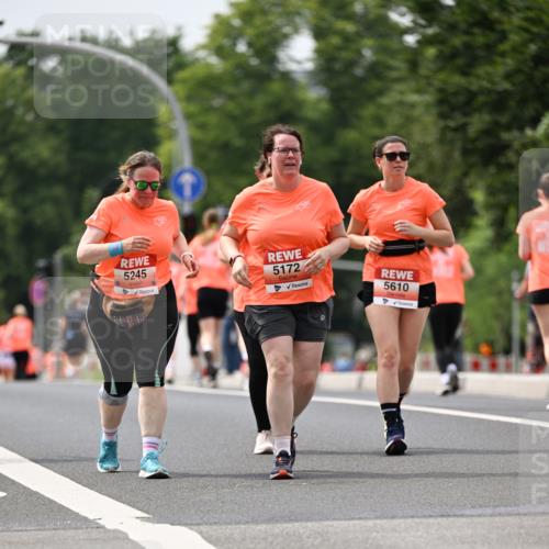15.06.2025 - REWE Women's Run Dr. Thomas Lammeyer http://msf.ph/oto/7990765 15.06.2025 10:50:03 Laufen 5245, 5172, 5610 meine-sportfotos.de