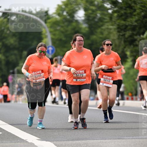 15.06.2025 - REWE Women's Run Dr. Thomas Lammeyer http://msf.ph/oto/7990776 15.06.2025 10:50:03 Laufen 5245, 5172, 5610 meine-sportfotos.de