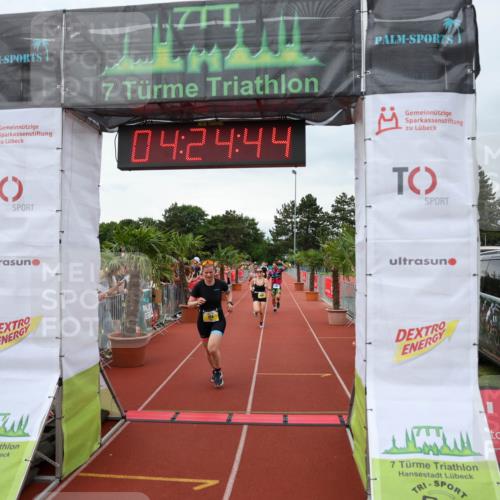 15.06.2025 - 7 Türme Triathlon Michael Strokosch http://msf.ph/oto/7990778 15.06.2025 14:24:44 Ziel 575, 764, 1046, 1080 meine-sportfotos.de