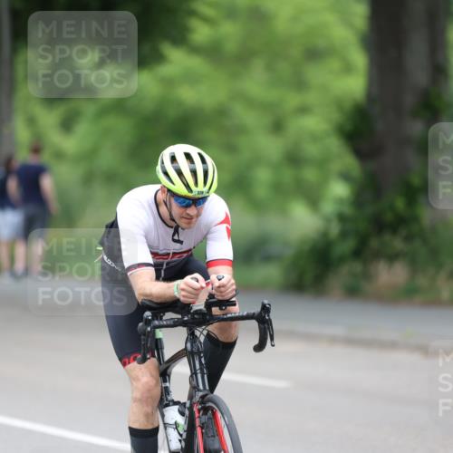 15.06.2025 - 7 Türme Triathlon Yannick Fuchs http://msf.ph/oto/7990807 15.06.2025 11:55:47 Radfahren 320 meine-sportfotos.de